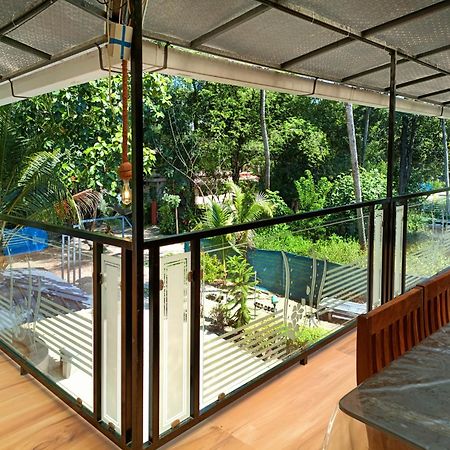 Koshy'S Beach Front Homestay Mararikulam Kültér fotó
