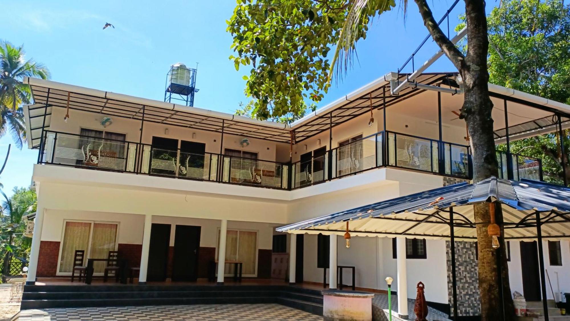 Koshy'S Beach Front Homestay Mararikulam Kültér fotó